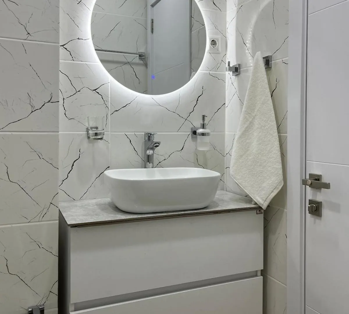 Cozy Seaside Apartment Batumi